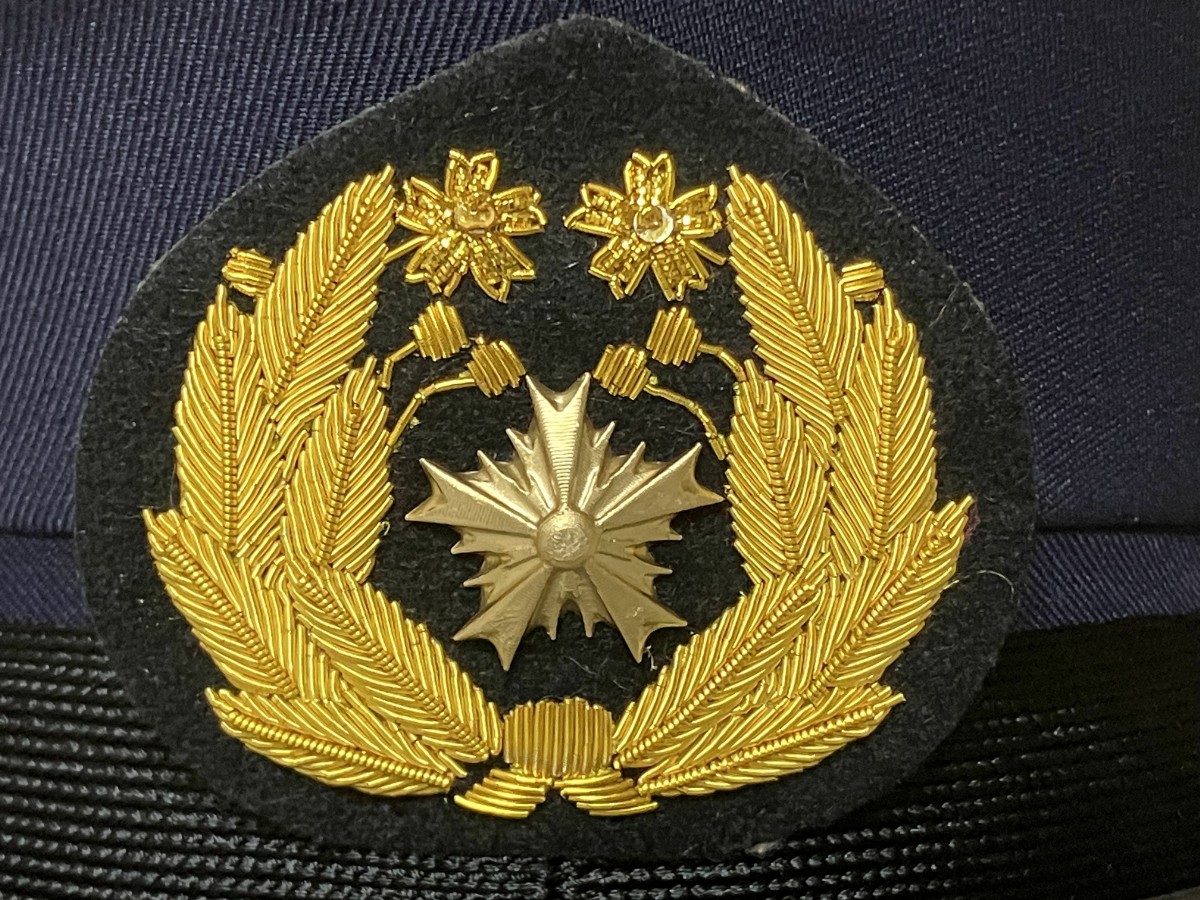 帽章の中央の旭章は３Dプリンターで作製して、ゴールド塗料で仕上げました。